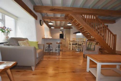 St Brides House | The Old Farmhouse Kitchen