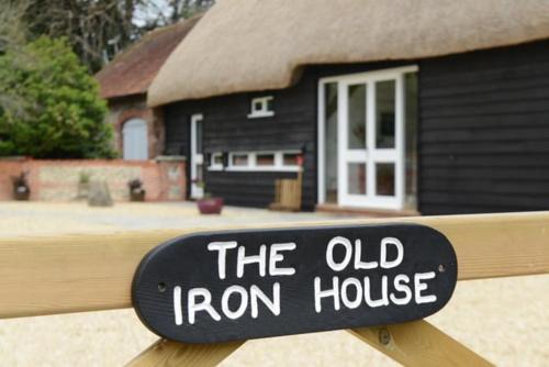 Hungerford Villa | The Old Ironhouse