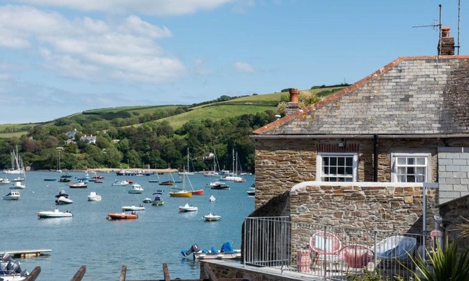 Salcombe House | The Old Lobster Pot