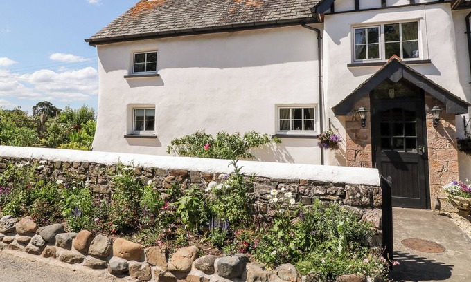 East Portlemouth Cottage | THE OLD MILL HOLIDAY COTTAGE, pet friendly in Okehampton