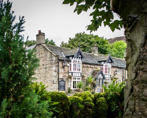 Edale Cabin | The Old Nag's Head