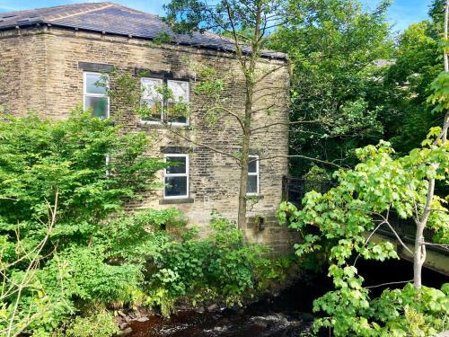 Wadsworth Apartment | The Old Riverside School House