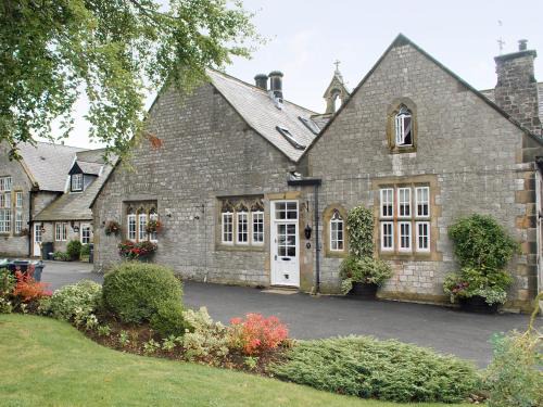 Tideswell House | The Old School House
