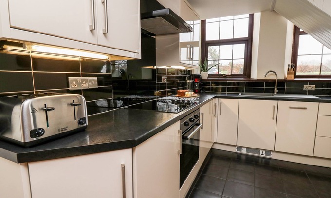 Lampeter Cottage | THE OLD SCHOOL, pet friendly, luxury holiday cottage in Lampeter