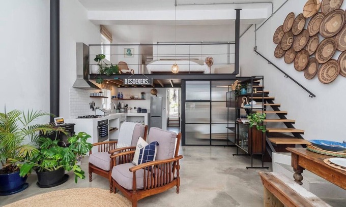 Kalk Bay Apartment | "The Old Shop" loft apt in the heart of Kalk Bay