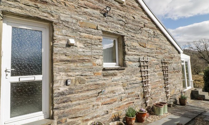 Maentwrog House | The Old Smithy Cottage