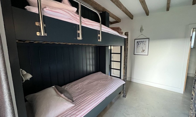 New Forest District Apartment | The Old Stables at Warborne Farm