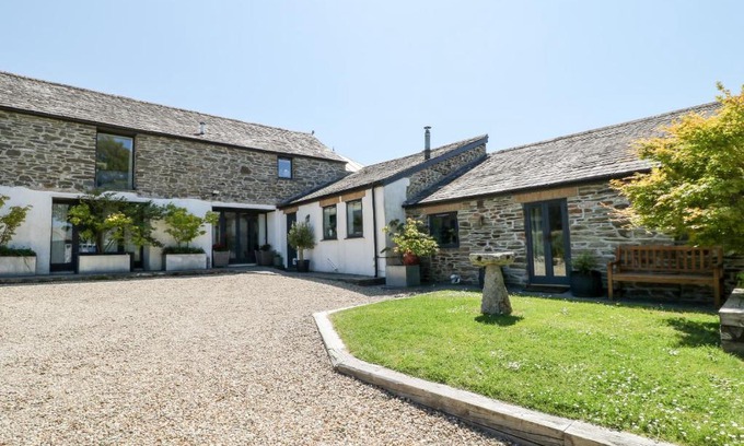 Newquay House | The Old Stables