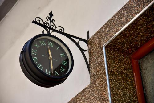 Gjirokaster Hotel | THE OLD TOWN CLOCK