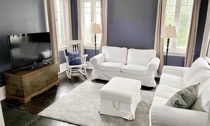 Bracebridge Cottage | The Olde Vault House