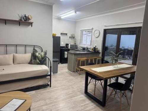 Lutzville Apartment | The Olive Branch