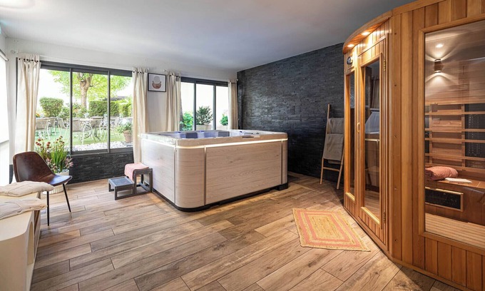 Le Puy-en-Velay Hotel | The Originals City, Hôtel Bristol