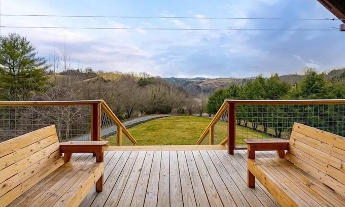 Marshall Cabin | The Outpost Marshall, the quick getaway, The Outpost Marshall - the quick getaway