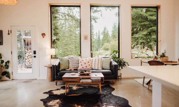 Klamath County Cabin | The Outpost Properties: Keno House
