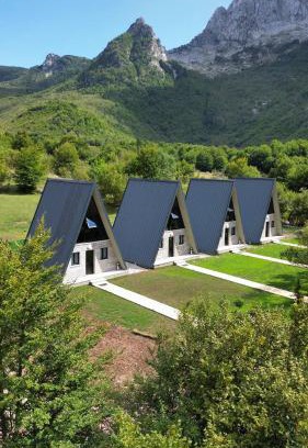 Boge Villa | The Overlook