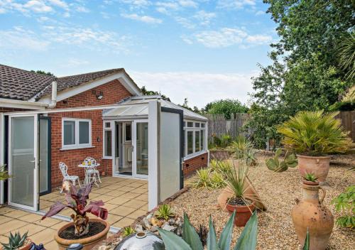 Postwick with Witton House | The Palms