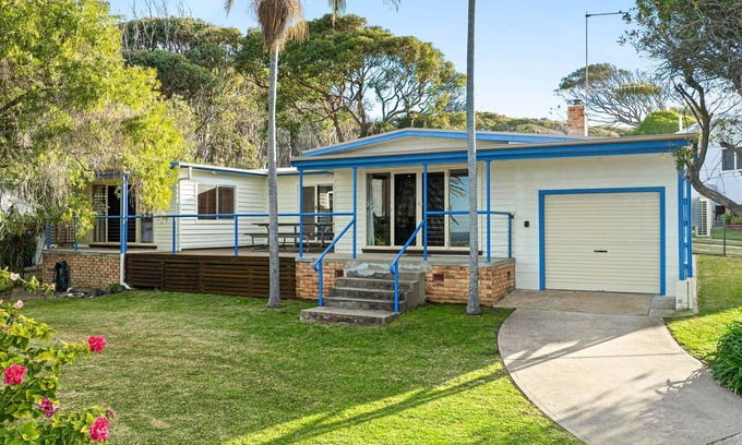 Mystery Bay House | The Palms Mystery Bay