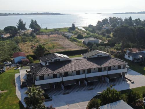 Vourvourou Apartment | The Palms novasithonia
