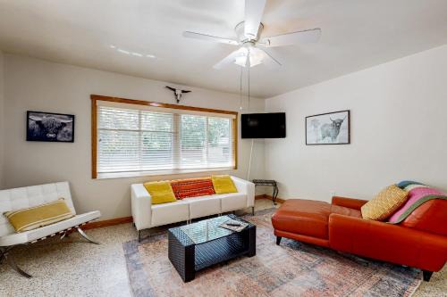 Fort King District House | The Peaceful Ocala Bungalow