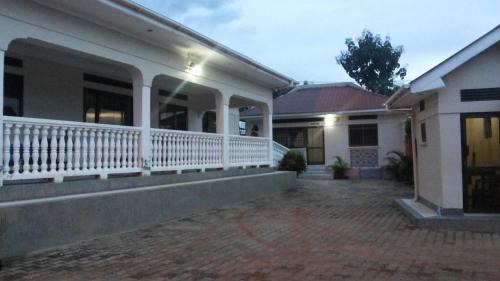 Koboko Hotel | The Pearl Inn