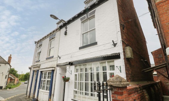 Hornsea Apartment | The Pebbles