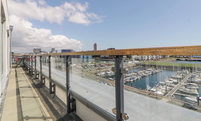 Plymouth Cottage | The Penthouse, Phoenix Quay