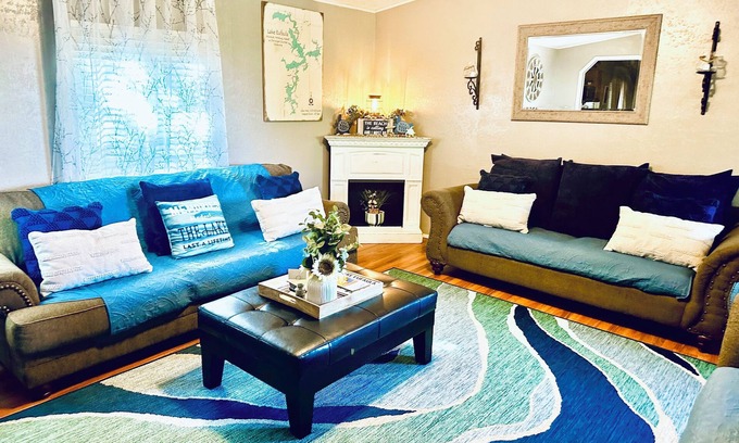 Longtown House | The perfect lake-time getaway.