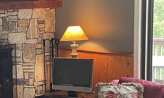 Lake Toxaway Condo | The Perfect Respite with Spectacular Views