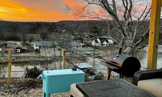 Rogersville House | The Phoenix: Luxury Glamping Dome