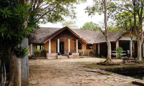 Panadura Bed & Breakfast | The Pier House