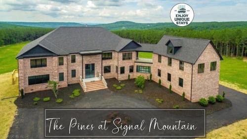 Signal Mountain House | The Pines at Signal Mountain with Hot Tub