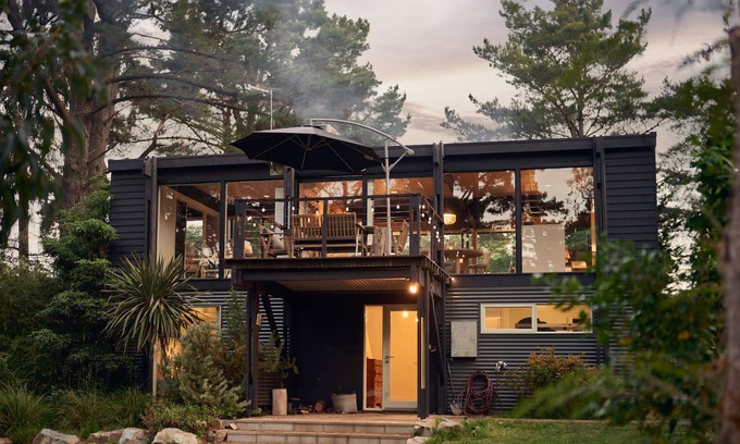 Flinders House | The Pines - Flinders Beach House