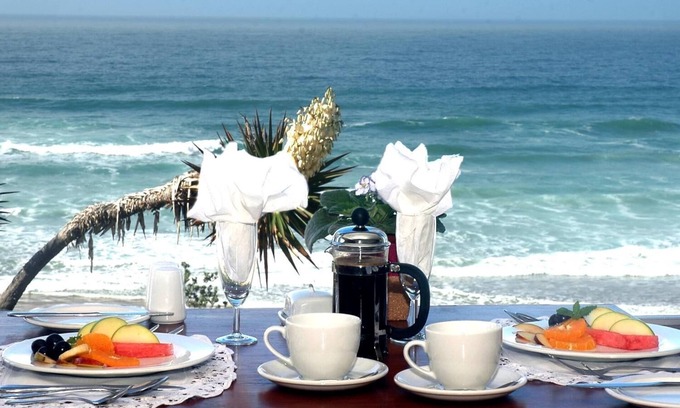 Wilderness Beach House | The Pink Lodge on the Beach