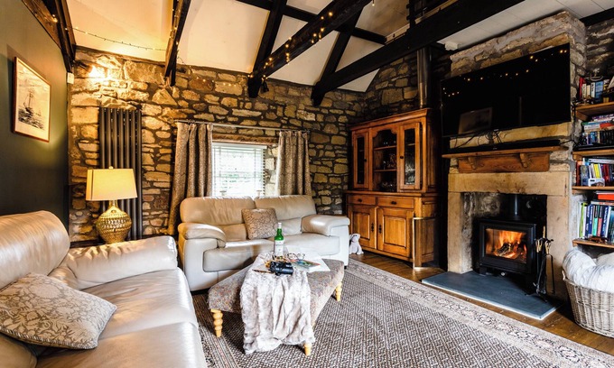 Whittingham Cottage | THE POACHERS POCKET, pet friendly, with open fire in Whittingham