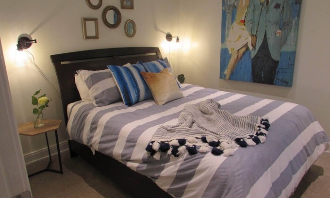 The Pocket House | The Pocket: Beautiful Basement Suite on the Subway