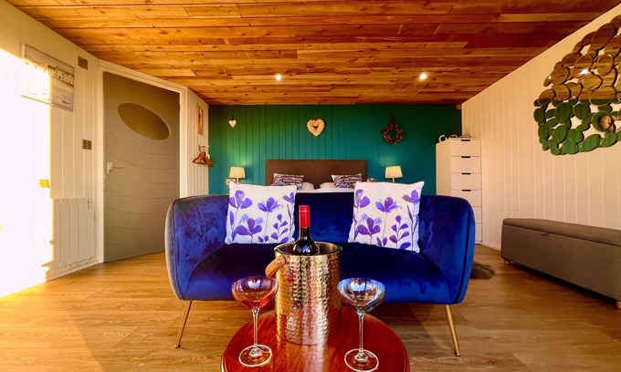Aberaeron Cabin | The Pod Luxury accommodation
