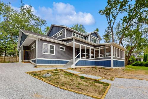 Union Pier House | The Point on Williams Court