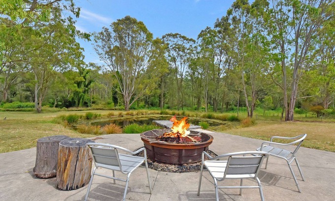 North Rothbury House | The Ponderosa on Merewether, more like a Resort than a Homestead