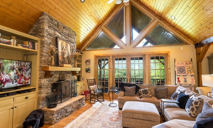 Boone House | The Ponderosa