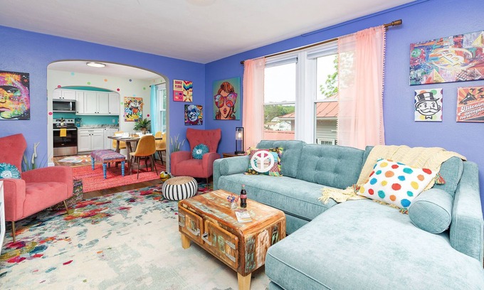 Staunton Apartment | The Pop Inn|Sleep 6+|Pop Culture Design|Wii+Games