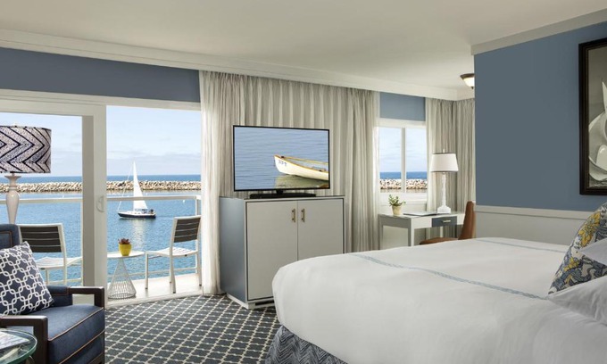 South Redondo Hotel | The Portofino Hotel & Marina, a Noble House Hotel