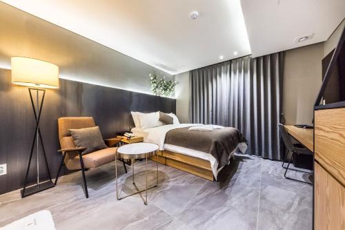Jongno Hotel | The Post Hotel