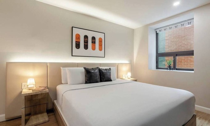 Gay Village Hotel | The Prada King Room – MTL Centre