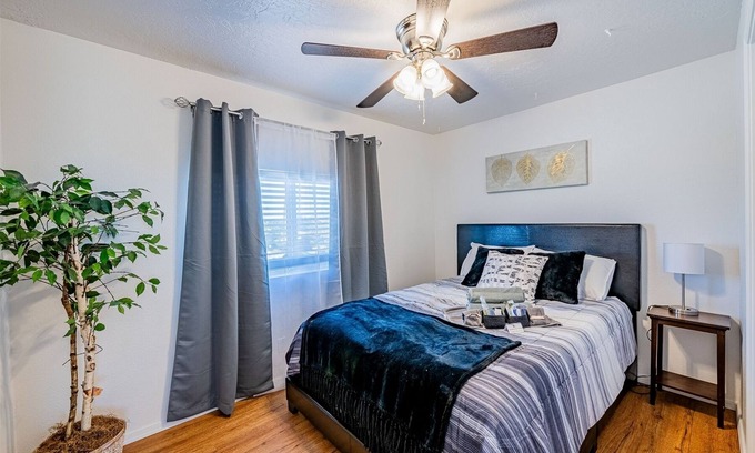 University Heights Apartment | The Princeton Suite 7 | 1 Bed, 1 Bath