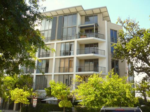 Claremont Apartment | The Quadrant Apartments