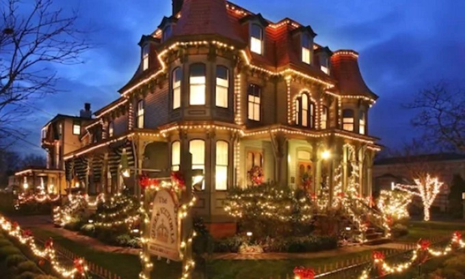 Cape May Bed & Breakfast | The Queen Victoria B&B