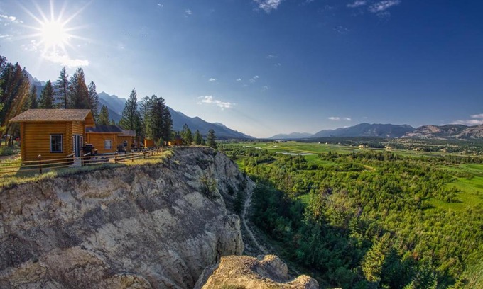 East Kootenay Other | The Raven's Nest Resort & Campground