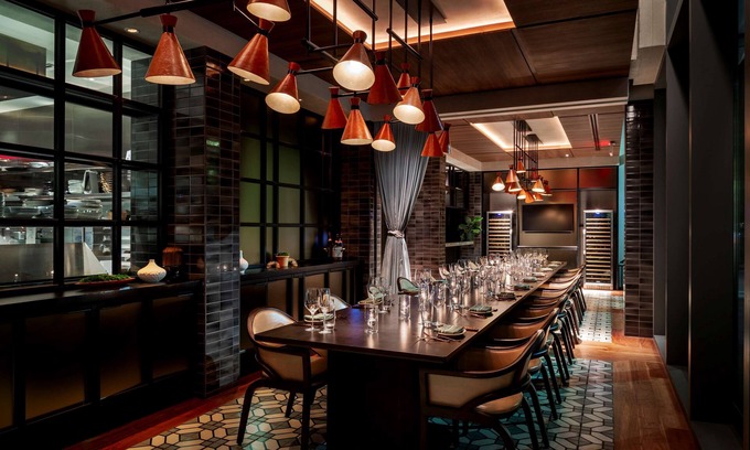 Pineapple Grove Arts District Hotel | The Ray Hotel Delray Beach, Curio Collection by Hilton