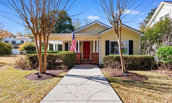 Georgetown House | The Red Door House in Historic Georgetown