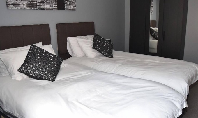 Cardigan Bed & Breakfast | The Red Lion